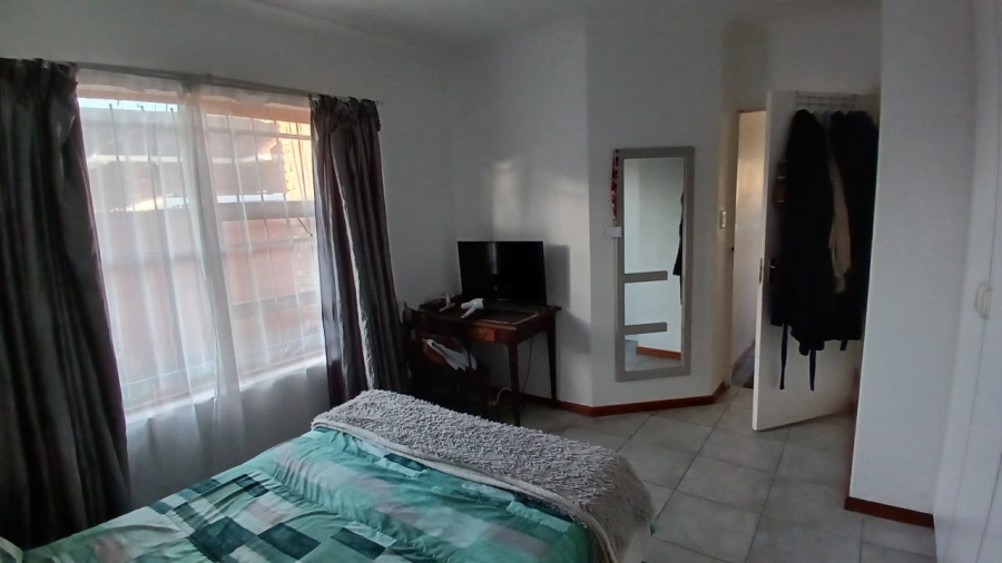 To Let 2 Bedroom Property for Rent in Overbaakens Eastern Cape